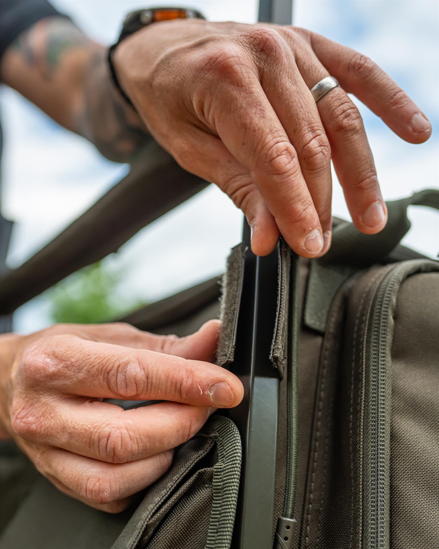 Carp Porter Large Front Barrow Bag Green
